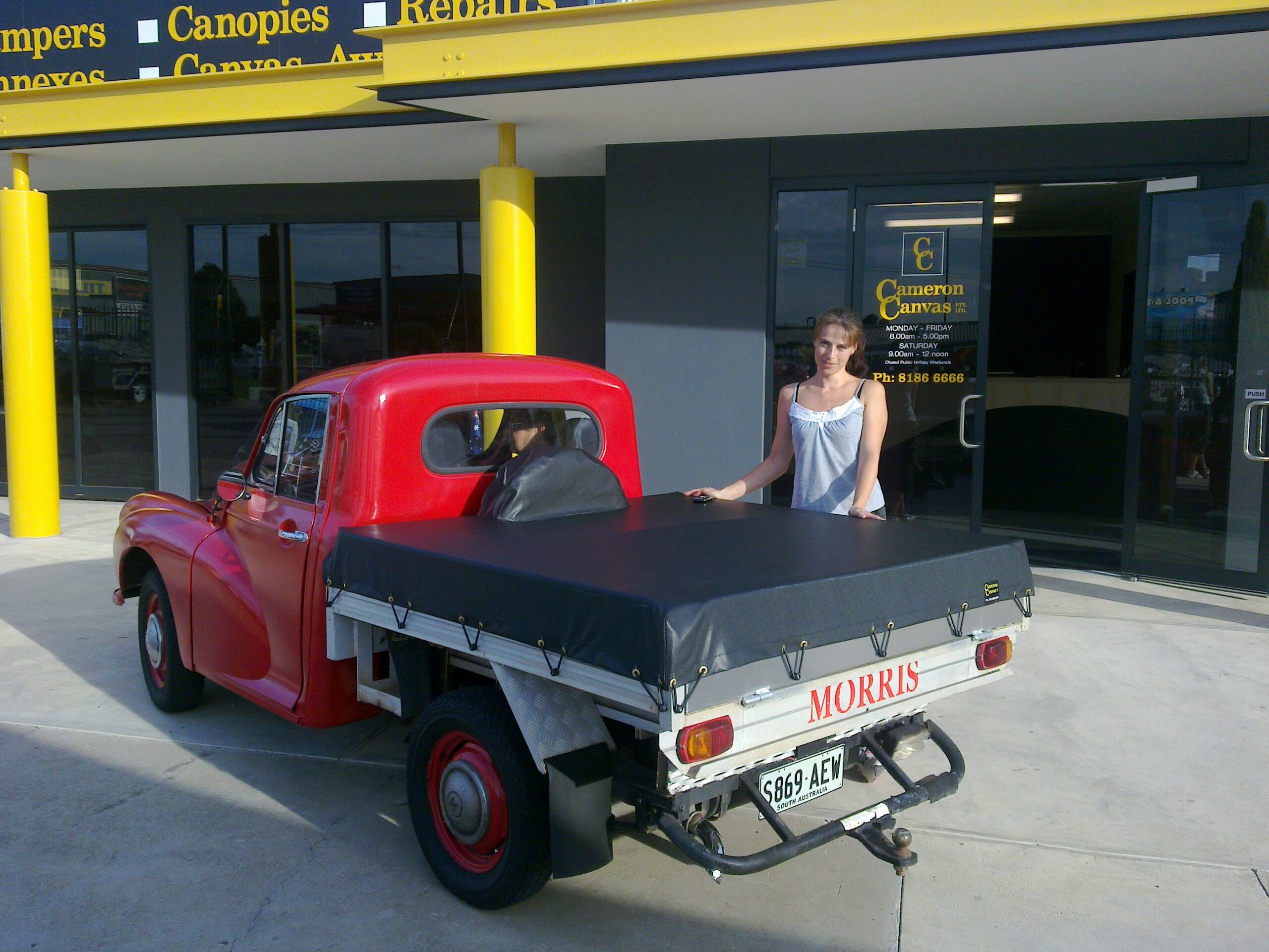 Vehicle Tonneau