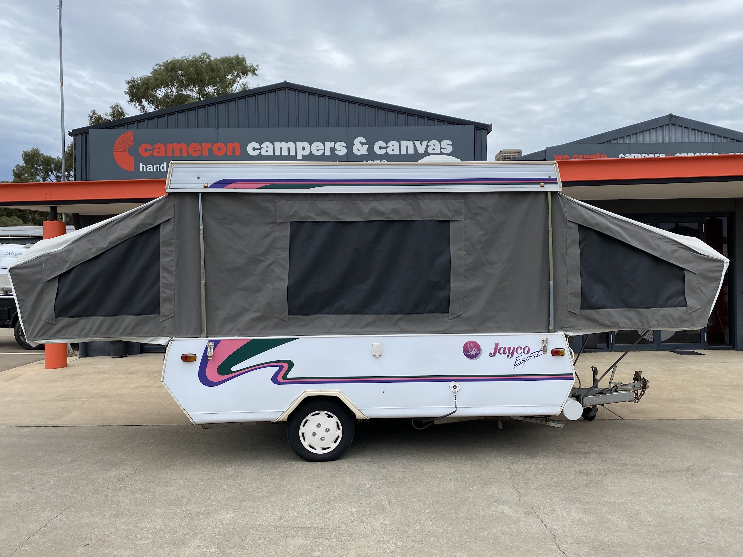 Caravan re-canvas & pop-up surrounds & bed flys