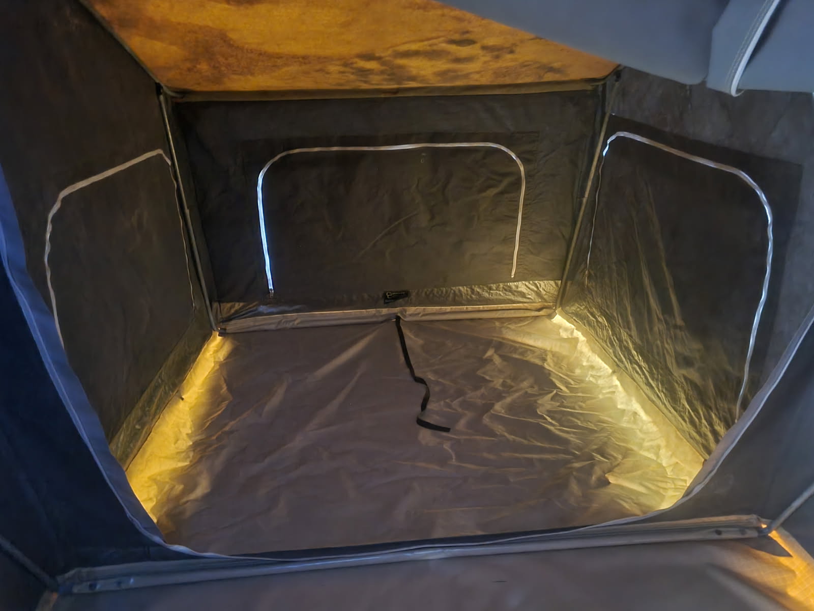 2011 Off Road Cameron Camper - Image 20